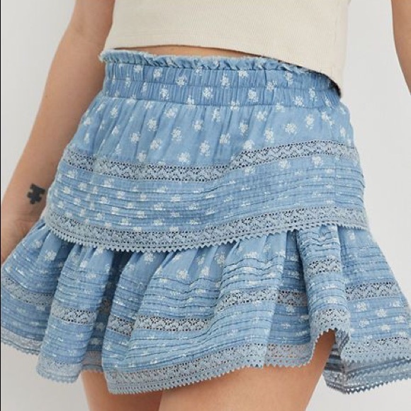 aerie Dresses & Skirts - aerie Rock ‘n’ Ruffle printed mini skirt